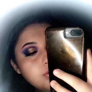 Meet your Posher, Jessela